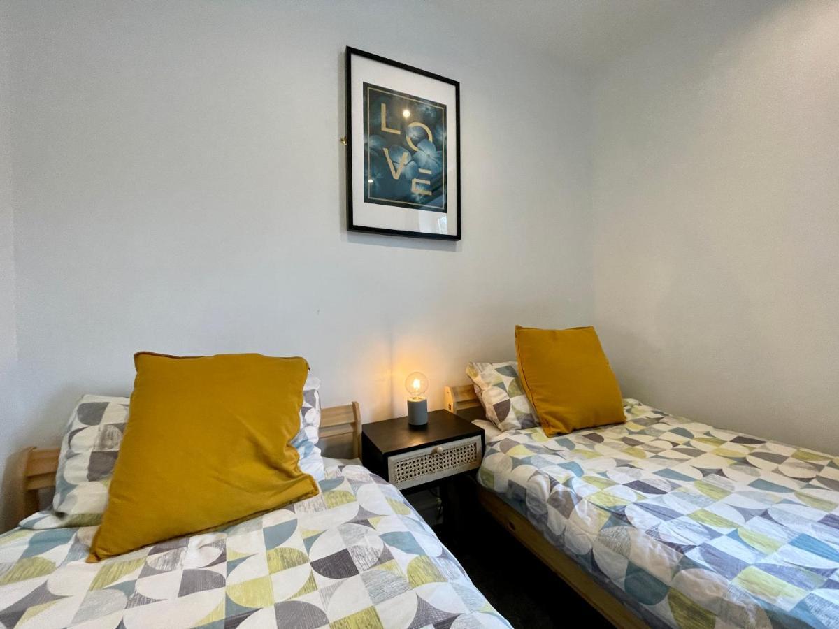 6 Person Apartment In City Centre Cardiff Dış mekan fotoğraf