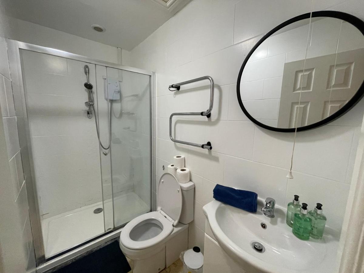 6 Person Apartment In City Centre Cardiff Dış mekan fotoğraf